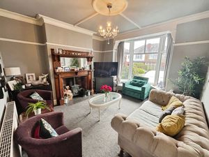 Lounge- click for photo gallery